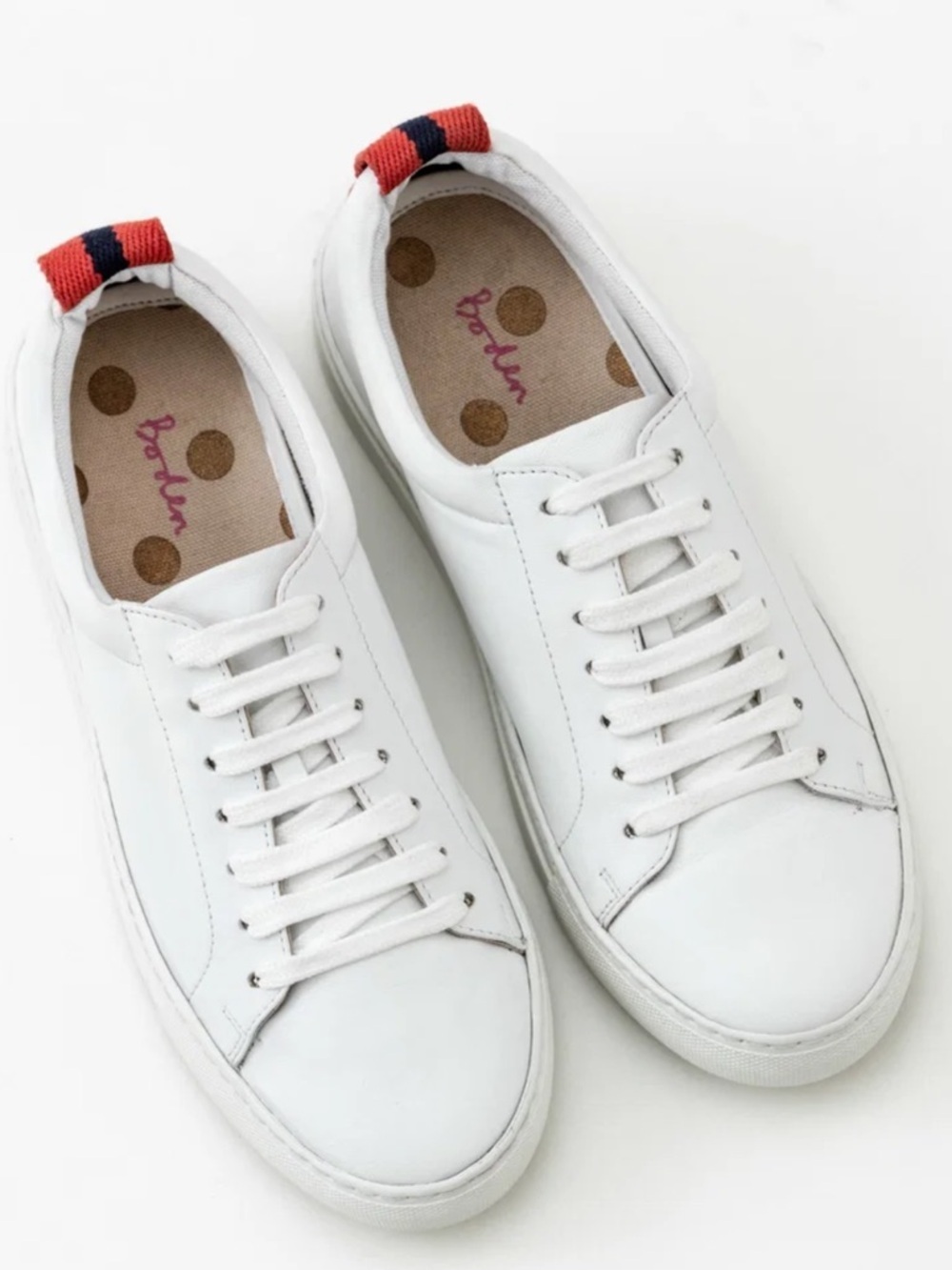 Boden Hollie Trainor’s White Low-Top Sneakers with Red Heel Tab-Size 39-Us 8